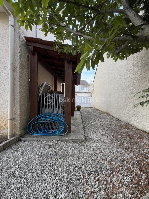 Maison - 167 m² - 7 pièces