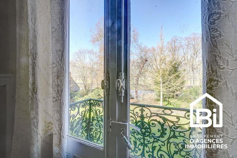 Maison - 427 m² - 14 pièces