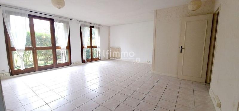 Appartement - 98 m² - 5 pièces
