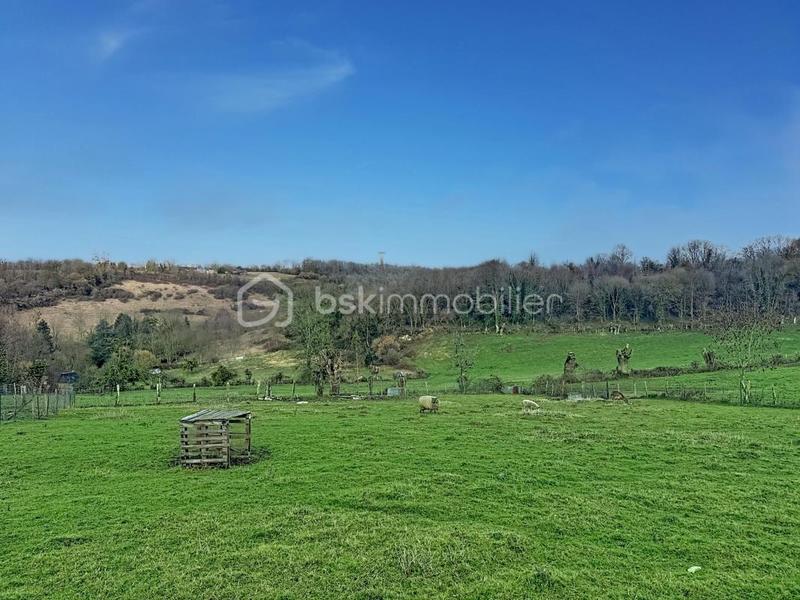 Maison - 5 432 m² - 5 pièces