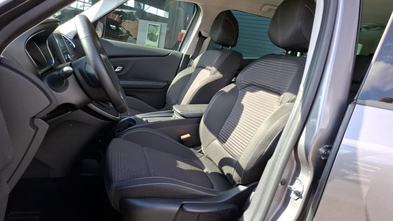 Renault Grand Scénic III Evolution TCe 140 Edc