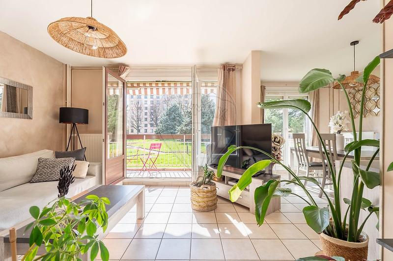 Appartement - 75 m² - 4 pièces