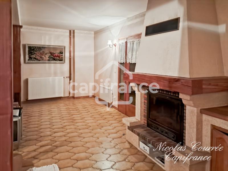 Maison - 214 m² - 5 pièces