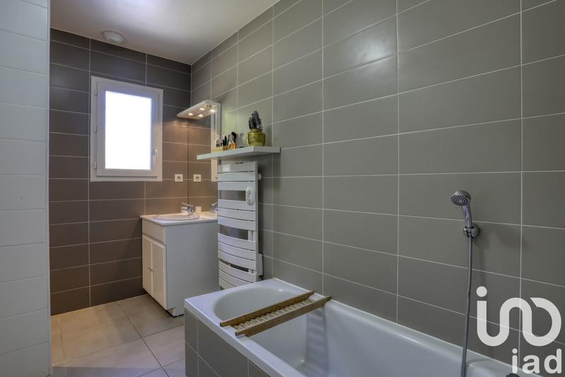 Maison - 122 m² - 3 pièces