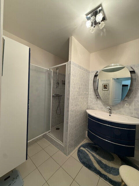 Appartement - 93 m² - 3 pièces