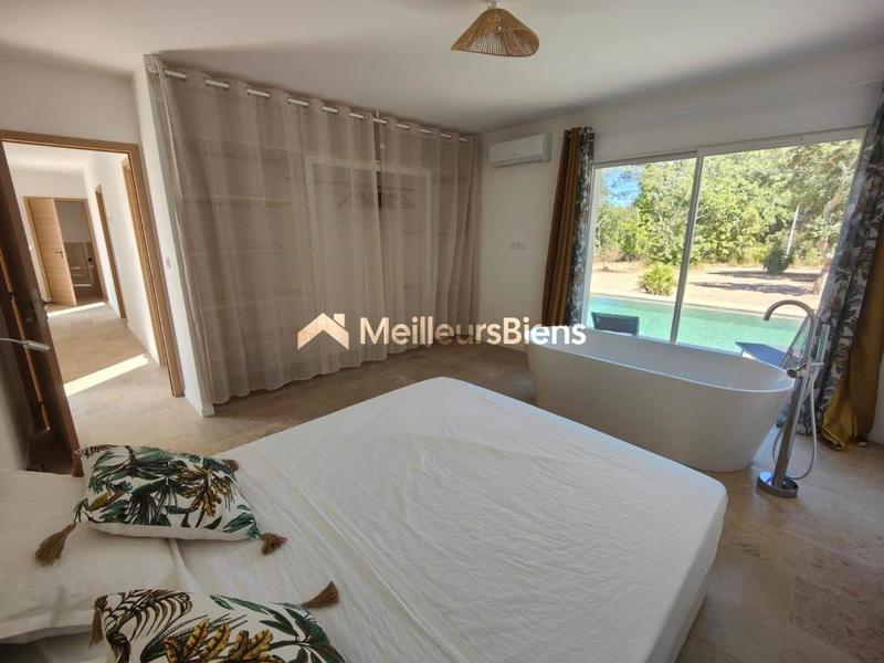 Villa - 94 m² - 4 pièces