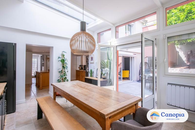 Maison contemporaine - 153 m² - 6 pièces