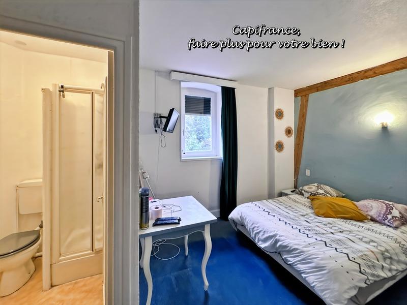 Maison - 530 m² - 13 pièces