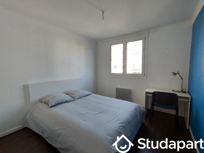 Chambre - 10 m² - 1 pièce