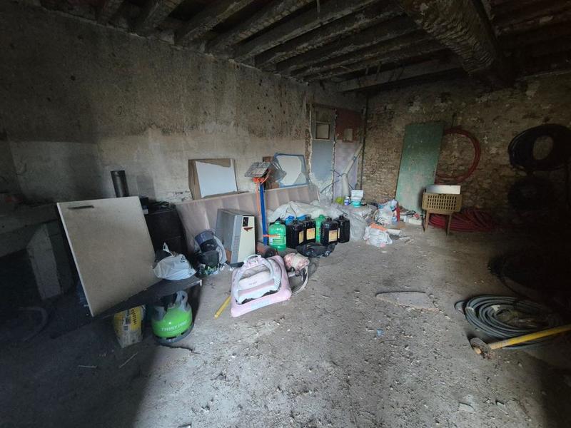 Maison - 180 m² - 2 pièces