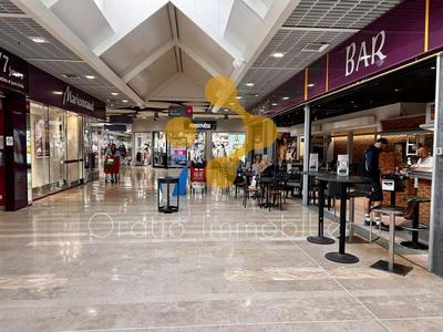 Fonds de commerce - Magasins - 90 m²