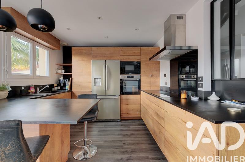 Maison - 165 m² - 6 pièces