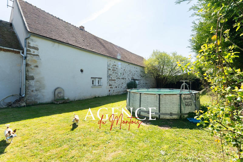 Maison - 189 m² - 5 pièces