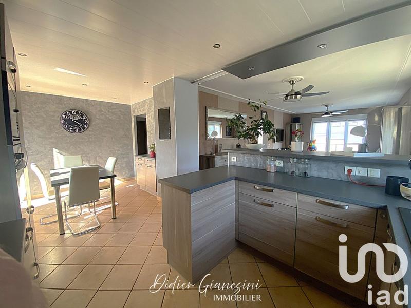 Maison - 163 m² - 6 pièces