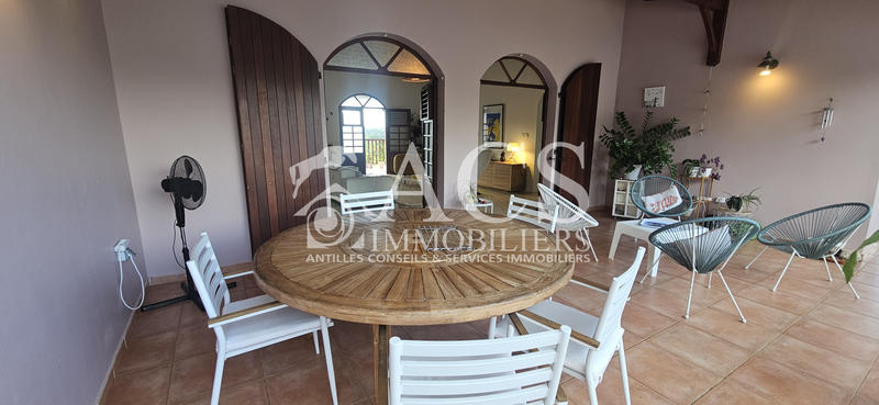 Maison - 122 m² - 5 pièces