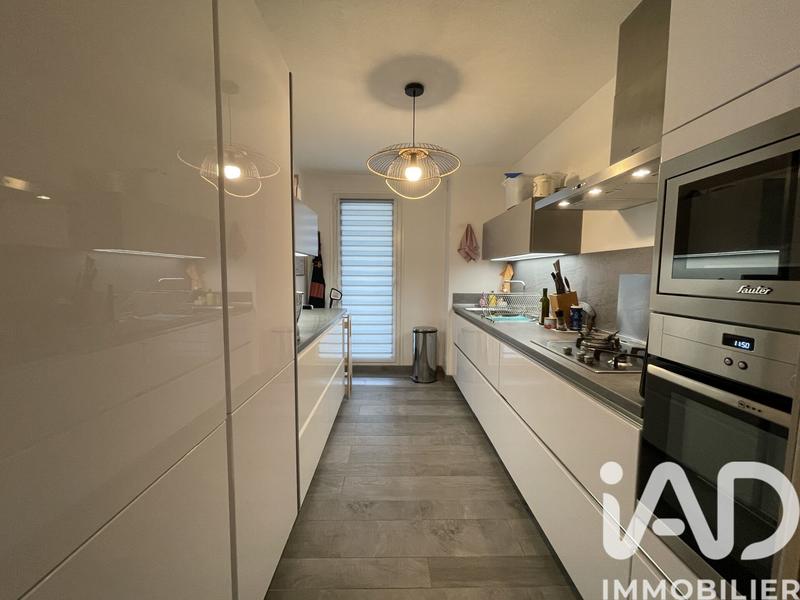 Appartement - 77 m² - 4 pièces