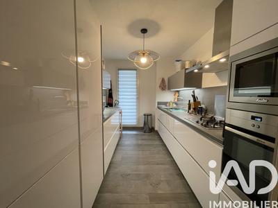 Appartement - 77 m² - 4 pièces