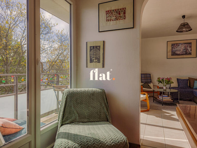 Appartement - 100 m² - 6 pièces