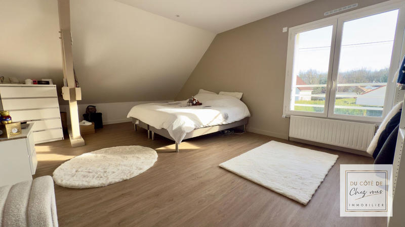 Maison - 250 m² - 9 pièces