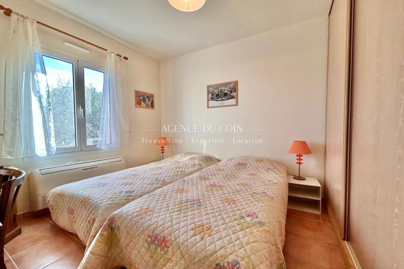 Propriété - 350 m² - 10 pièces