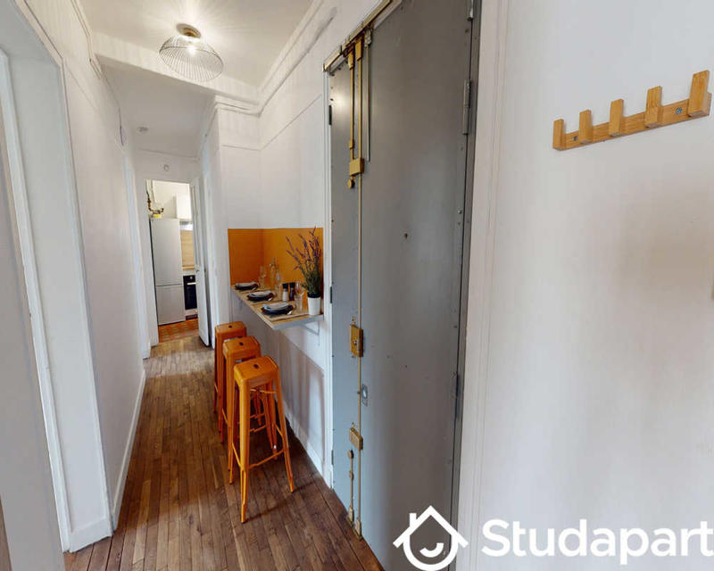 Chambre - 70 m² - 1 pièce