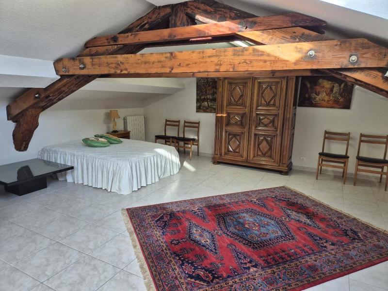 Duplex - 240 m² - 4 pièces