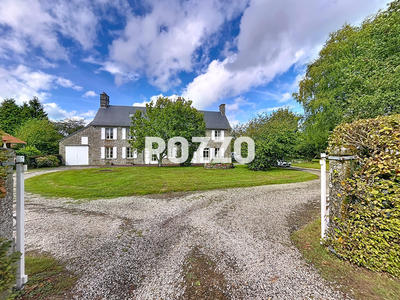 Maison - 240 m² - 9 pièces