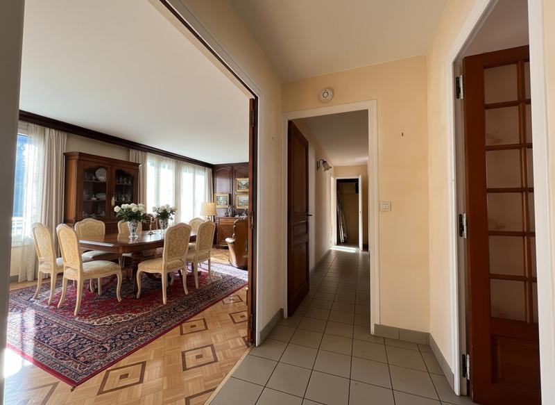 Appartement - 92 m² - 4 pièces