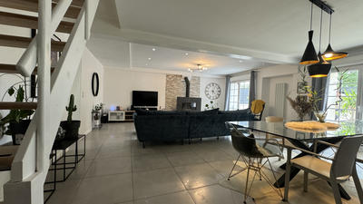 Maison - 110 m² - 4 pièces