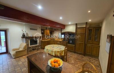 Maison en pierre - 107 m² - 6 pièces