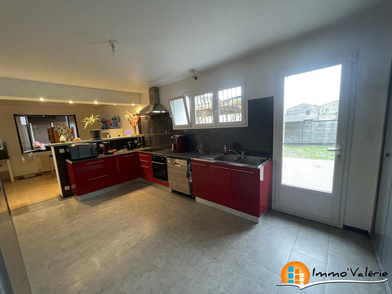 Maison - 185 m² - 6 pièces