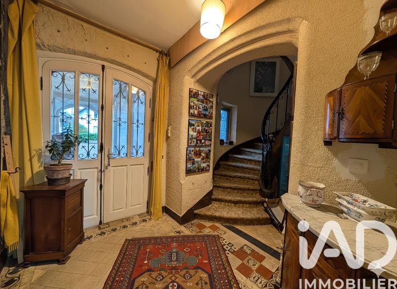 Maison - 431 m² - 13 pièces