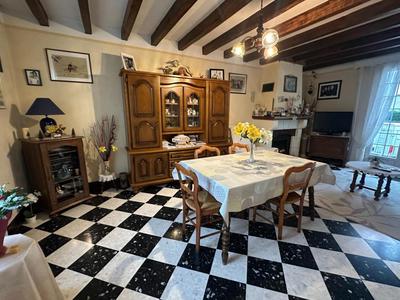 Maison traditionnelle - 114 m² - 5 pièces