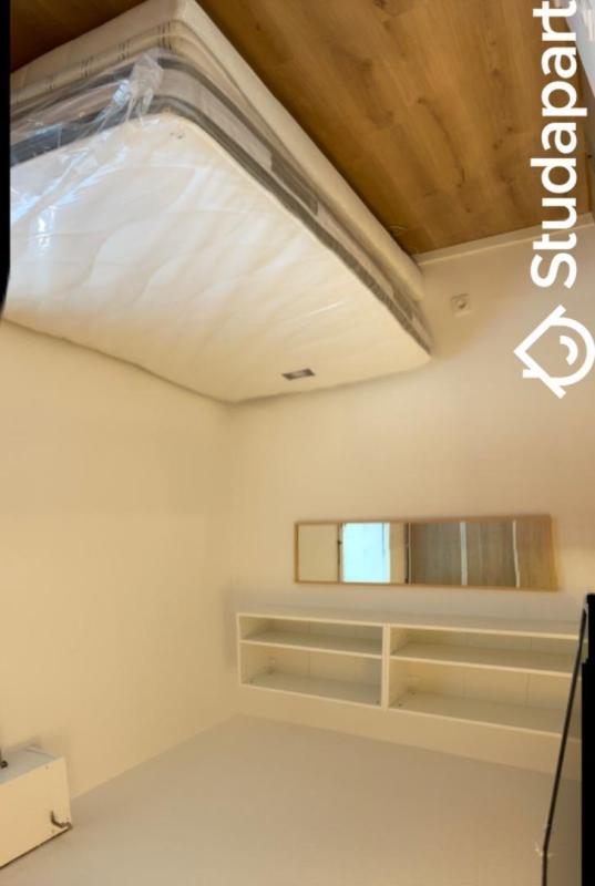 Chambre - 11 m² - 1 pièce