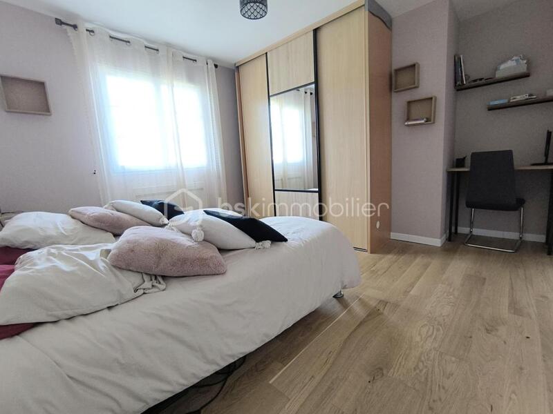 Maison - 100 m² - 5 pièces