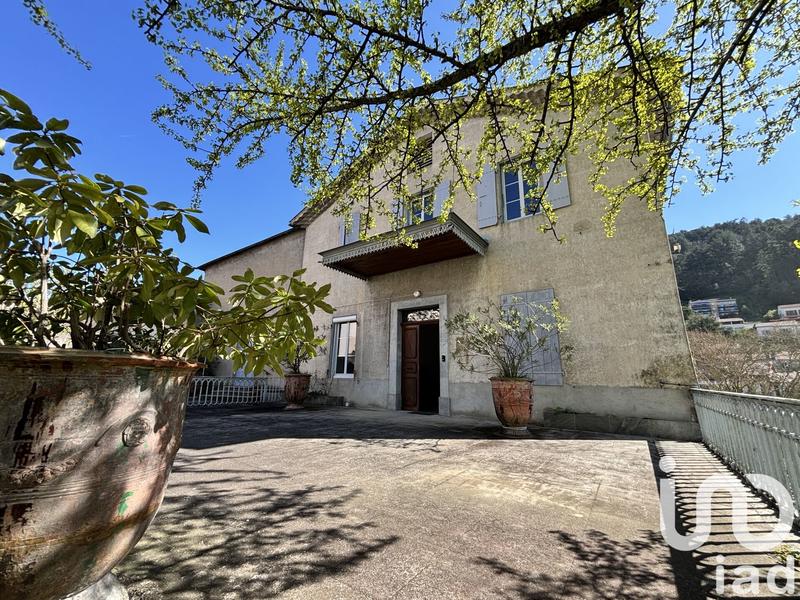 Appartement - 389 m² - 10 pièces