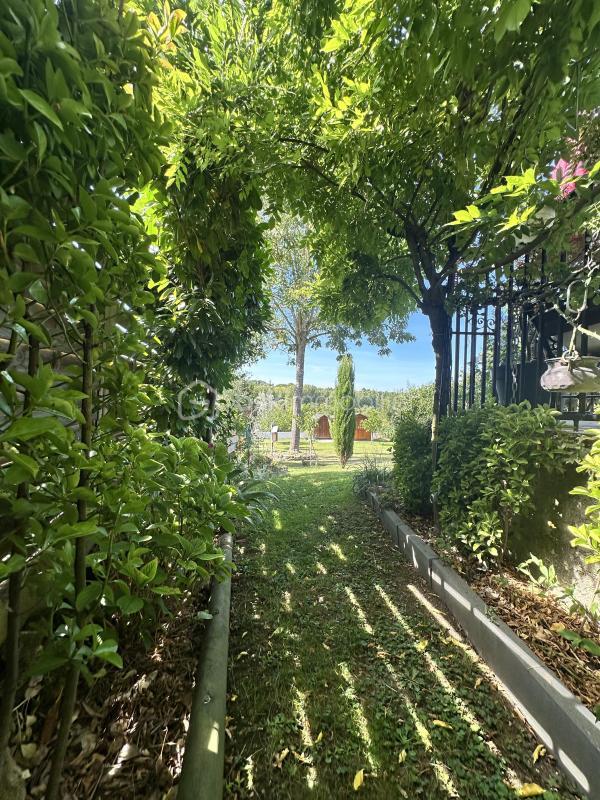 Pavillon - 110 m² - 5 pièces