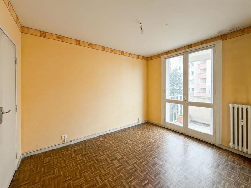 Appartement - 72 m² - 4 pièces