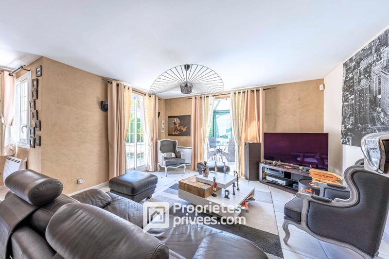 Maison - 190 m² - 8 pièces