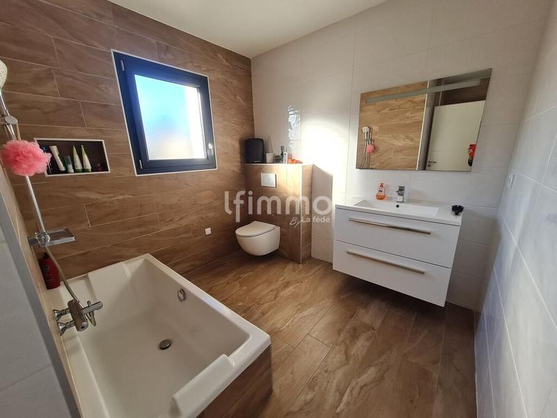 Châlet - 141 m² - 6 pièces