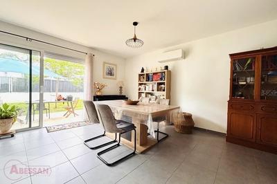 Villa - 97 m² - 4 pièces