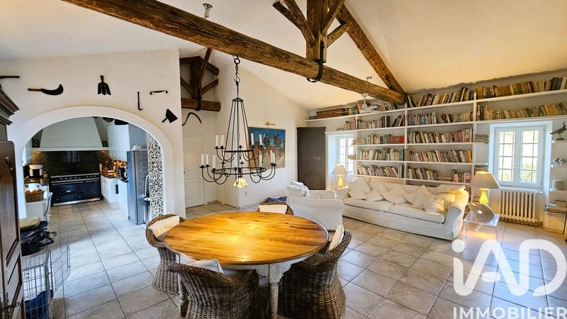 Maison - 187 m² - 5 pièces