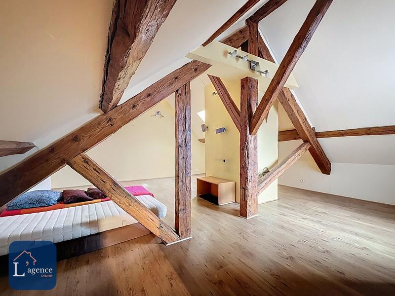 Appartement - 192 m² - 6 pièces