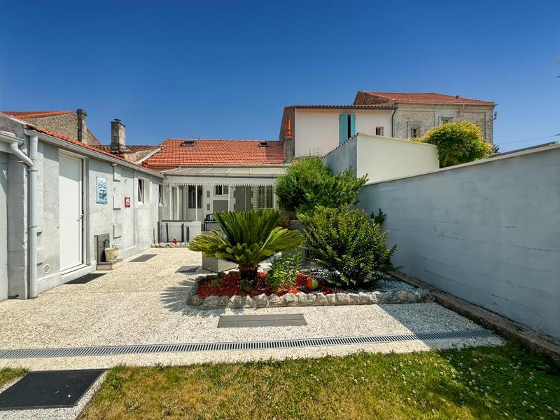 Maison - 117 m² - 6 pièces