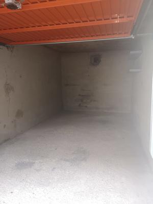 Parking / Garage - 15 m²