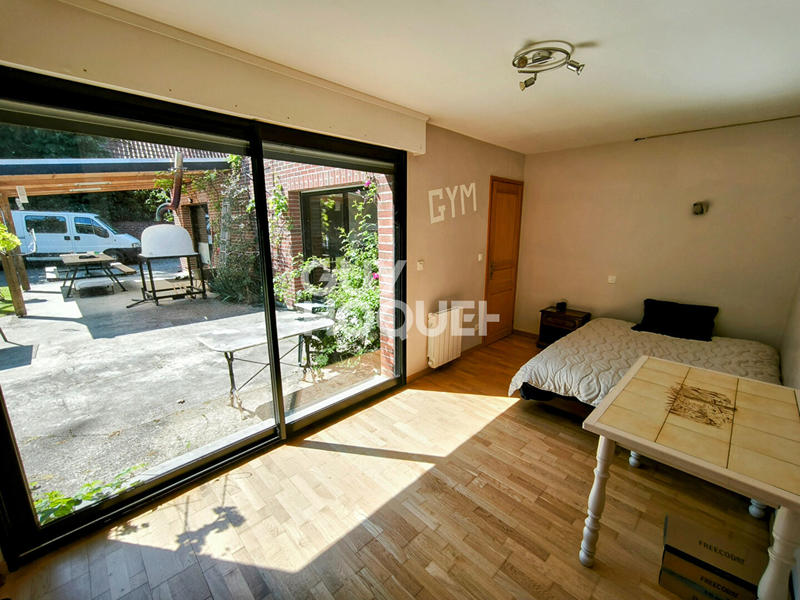 Maison - 195 m² - 6 pièces