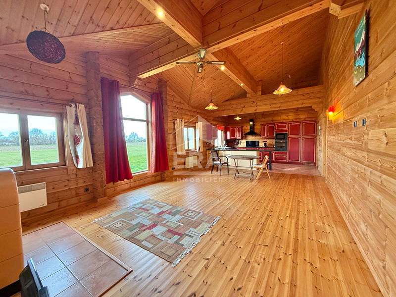 Maison - 111 m² - 3 pièces