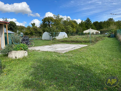 Maison - 99 m² - 5 pièces