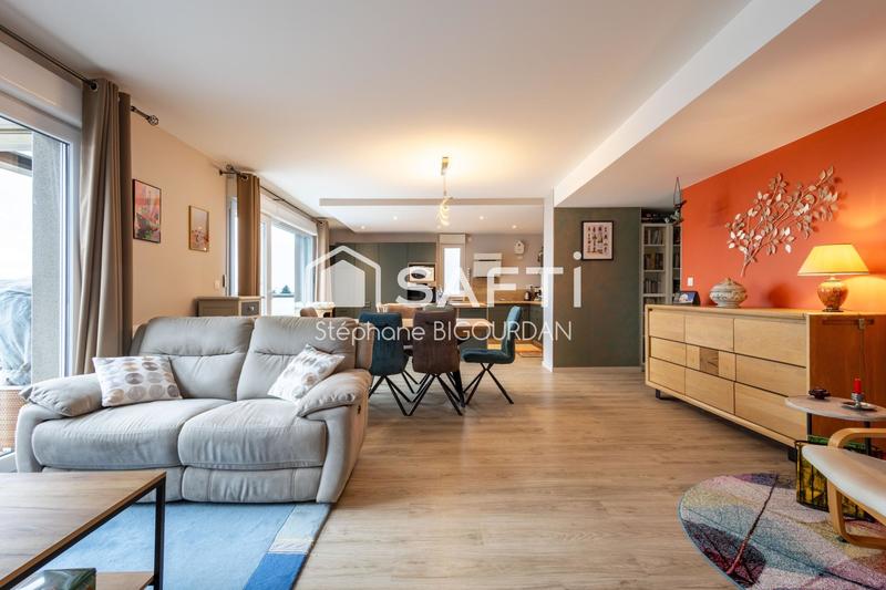 Appartement - 108 m² - 5 pièces