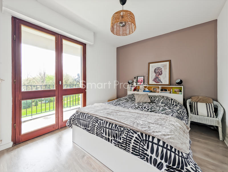 Appartement - 80 m² - 4 pièces